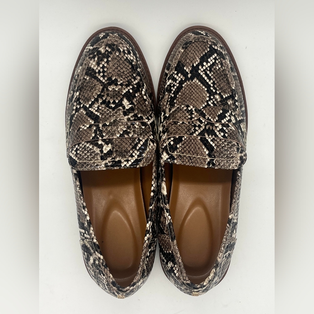 Bandolino Galis3 Penny Loafer 8.5